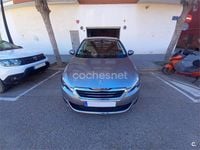 Usado Peugeot 308 Allure 120 CV (88 kW) 2017 Gris / plata Berlina