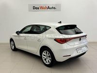 Usado Seat Leon Style 150 CV (110 kW) 2024 Blanco Berlina