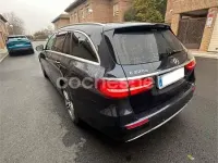 Usado Mercedes E220 194 CV (142 kW) 2019 Azul Familiar