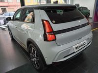 Usado Renault Megane E-Tech Techno 110 kW (150 CV) 2025 Blanco Utilitario