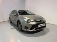 Usado Toyota Avensis Advance 143 CV (105 kW) 2015 Gris Familiar
