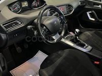 Usado Peugeot 308 SW Style 120 CV (88 kW) 2016 Gris / plata Familiar