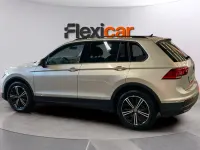 Usado VW Tiguan Life 150 CV (110 kW) 2024 Gris SUV