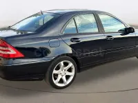 Usado Mercedes C220 Sport Edition 150 CV (110 kW) 2007 Negro Berlina