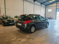 Usado Peugeot 207 90 CV (66 kW) 2008 Gris Familiar