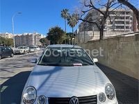 Usado VW Polo Trendline 100 CV (73 kW) 2002 Gris / plata Berlina