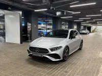 Usado Mercedes A180 136 CV (100 kW) 2025 Gris