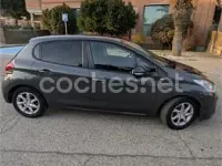 Usado Peugeot 208 GT-line 100 CV (73 kW) 2016 Gris / plata Utilitario