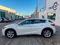 Usado Infiniti Q30 Premium 170 CV (125 kW) 2017 Blanco Berlina