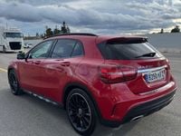 Usado Mercedes GLA220 177 CV (130 kW) 2018 Rojo SUV