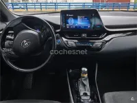 Käytetty Toyota C-HR Advance 122 HP (89 kW) 2019 Harmaa Katumaasturi