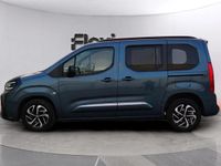 Usado Toyota Proace Verso Active 131 CV (96 kW) 2024 Azul Familiar