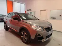 Usado Peugeot 3008 Allure 130 CV (95 kW) 2017 Gris / plata SUV