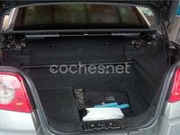 Usado Renault Mégane Cabriolet Privilege 120 CV (88 kW) 2004 Gris / plata Descapotable