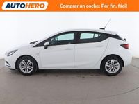 Usado Opel Astra Selective 126 CV (92 kW) 2017 Blanco Berlina