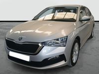 Usado Skoda Scala Ambition 110 CV (80 kW) 2023 Plata brilliant metalizado Utilitario