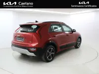 Usado Kia Niro 129 CV (94 kW) 2025 Rojo SUV