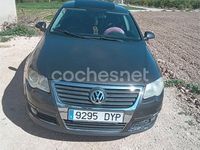 Usado VW Passat Advance 140 CV (102 kW) 2006 Negro Berlina