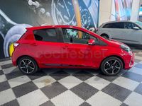 Usado Toyota Yaris Hybrid Active 100 CV (73 kW) 2018 Rojo Berlina