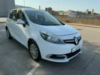 Usado Renault Scénic III Dynamique 110 CV (80 kW) 2014 Blanco Monovolumen