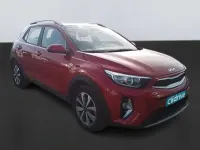 Usado Kia Stonic 84 CV (61 kW) 2022 Rojo SUV