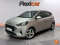 Usado Hyundai i10 67 CV (49 kW) 2021 Gris Utilitario