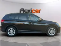 Używany BMW X1 116 KM (85 kW) 2021 Czarny SUV
