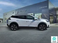 Usado Peugeot 2008 Allure 131 CV (96 kW) 2020 Blanco SUV