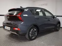 Usado Hyundai Bayon 84 CV (61 kW) 2023 Gris SUV