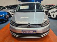 Usado VW Touran Business 122 CV (89 kW) 2021 Gris / plata Monovolumen