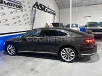 Usado VW Arteon 150 CV (110 kW) 2021 Negro Berlina