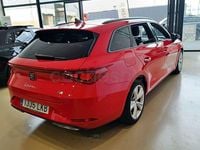 Usado Seat Leon FR 150 CV (110 kW) 2020 Rojo Familiar