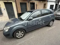 Usado Kia Rio 94 CV (69 kW) 2008 Azul Berlina