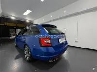 Usado Skoda Octavia RS 184 CV (135 kW) 2019 Azul Familiar