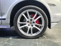 Usado Porsche Cayenne GTS 405 CV (297 kW) 2008 Gris / plata SUV