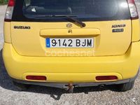 Usado Suzuki Ignis GL 83 CV (61 kW) 2001 Amarillo Utilitario