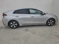 Usado Hyundai Ioniq 141 CV (103 kW) 2018 Gris / plata Utilitario