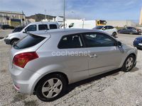 Usado Kia Ceed 105 CV (77 kW) 2012 Gris / plata Utilitario