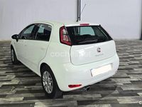 Usado Fiat Punto Pop 75 CV (55 kW) 2015 Blanco Utilitario