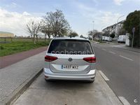 Usado VW Touran Sportline 150 CV (110 kW) 2019 Gris / plata Monovolumen