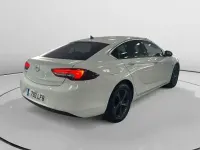 Usado Opel Insignia 140 CV (102 kW) 2020 Blanco Berlina