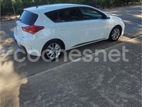 Usado Toyota Auris Active 124 CV (91 kW) 2014 Blanco Berlina
