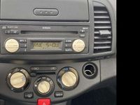 Usado Nissan Micra Visia 65 CV (47 kW) 2005 Rojo Utilitario