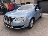 Usado VW Passat Trendline 140 CV (102 kW) 2007 Azul Berlina