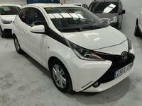 Usado Toyota Aygo City 68 CV (50 kW) 2016 Blanco Utilitario