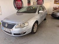 Usado VW Passat Advance 140 CV (102 kW) 2009 Gris / plata Berlina