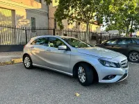 Usado Mercedes A180 Urban 109 CV (80 kW) 2014 Gris / plata Utilitario