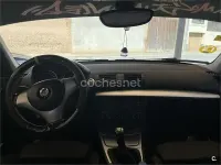 Usado BMW 118 122 CV (89 kW) 2005 Negro Utilitario