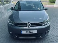 Usado VW Touran Advance 140 CV (102 kW) 2011 Gris / plata Monovolumen