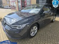Usado VW Golf VIII Life 110 CV (80 kW) 2022 Gris / plata Berlina